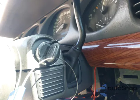 2002 Buick Lesabre Custom z USA, uszkodzony, nr VIN 1G4HP54K124234601